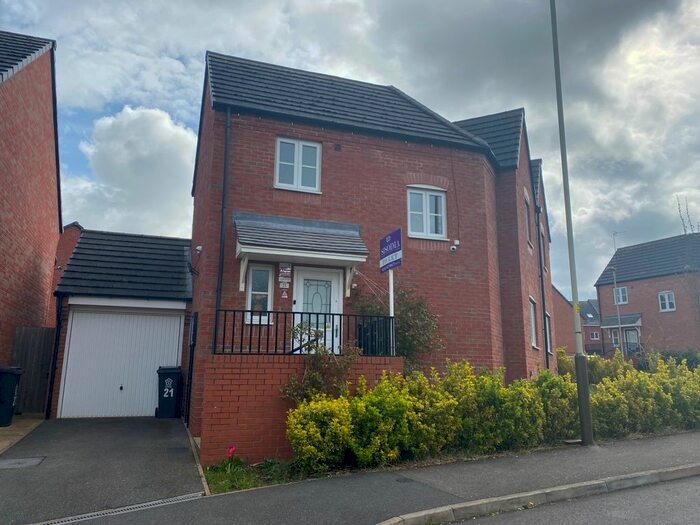 3 Bedroom Semi-Detached House To Rent In Thornborough Way, Leicester, LE5