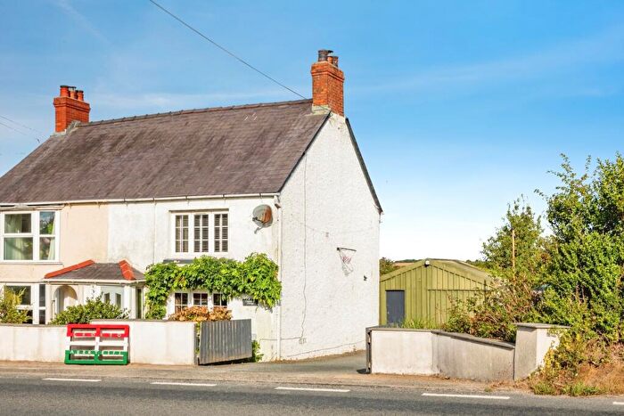 3 Bedroom Semi-Detached House For Sale In Cardigan, Ceredigion, SA43