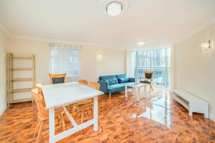 3 Bedroom Flat To Rent In Greycoat Street, London, SW1P