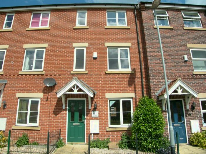 3 Bedroom Terraced House To Rent In , Bramley Way, Misterton, DN10