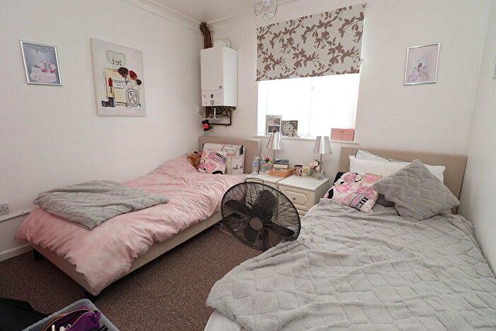 3 Bedroom Terraced House For Sale In Kemble Close, Lincoln, LN6