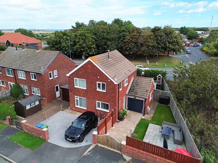 3 Bedroom Detached House For Sale In Mount Pleasant, Whitby, YO22