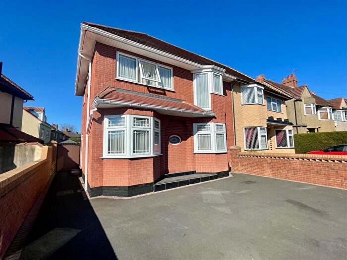 3 Bedroom Semi-Detached House For Sale In Yarm Road, Darlington, DL1