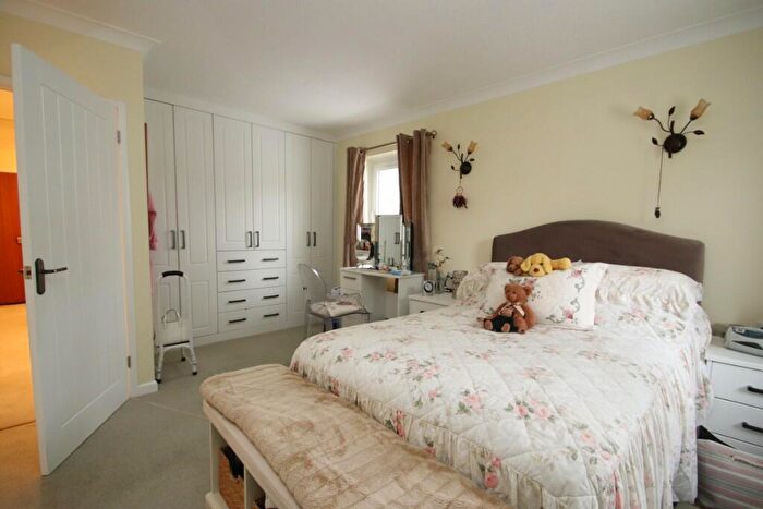 1 Bedroom Flat For Sale In Green Road, Portsmouth, Hampshire, PO5