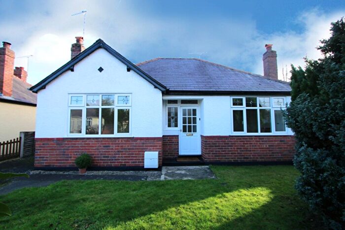 3 Bedroom Detached Bungalow To Rent In The Crescent, Hagley, Stourbridge, DY8
