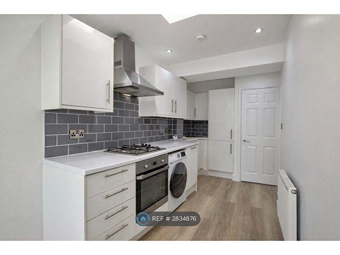 2 Bedroom Maisonette To Rent In Alexandra Road, Croydon, CR0