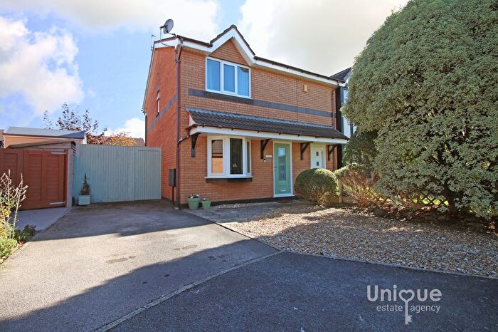 3 Bedroom Semi-Detached House For Sale In Calendine Close, Thornton-Cleveleys, FY5