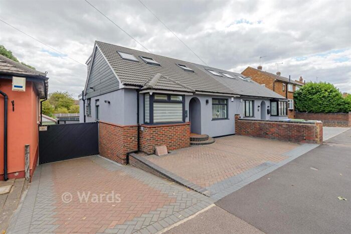 4 Bedroom Semi-Detached Bungalow For Sale In Norman Road, Belvedere, Kent, DA17