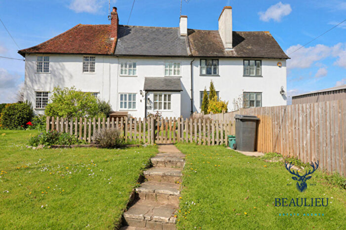 2 Bedroom Cottage For Sale In Boyton Cross Lane, Chelmsford, CM1