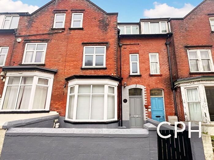 7 Bedroom Terraced House For Sale In North Marine Road, Scarborough, YO12