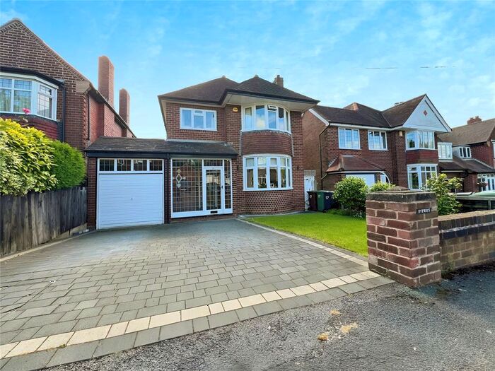 3 Bedroom Detached House To Rent In Boscobel Road, Walsall, West Midlands, WS1