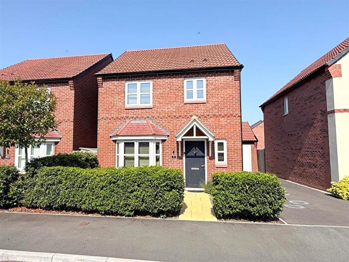 3 Bedroom Detached House For Sale In Calcraft Drive, Bottesford, NG13