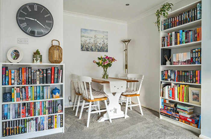 3 Bedroom Terraced House For Sale In Farnham Close, Rainham, Gillingham, Kent, ME8