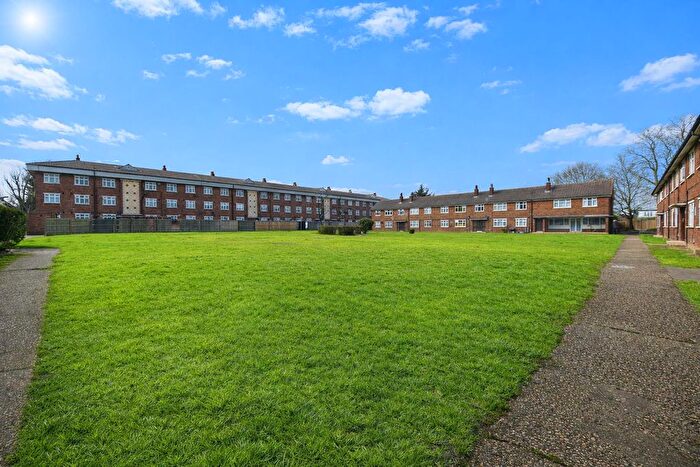 1 Bedroom Flat For Sale In Mossford Court, Barkingside, IG6