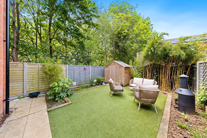 2 Bedroom Semi-Detached House For Sale In Thurston Drive, Kettering, NN15