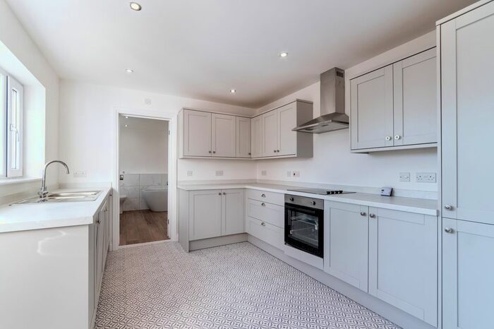 3 Bedroom Detached House To Rent In Sutton Road, Wisbech, PE13