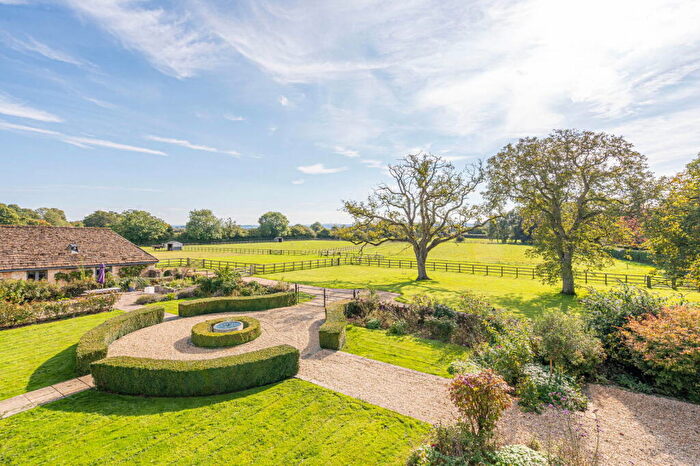 6 Bedroom Barn Conversion For Sale In Lanhill, Chippenham, SN14