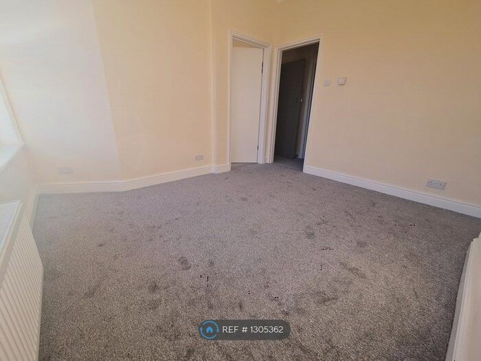 1 Bedroom Flat To Rent In Verdant Lane, London, SE6