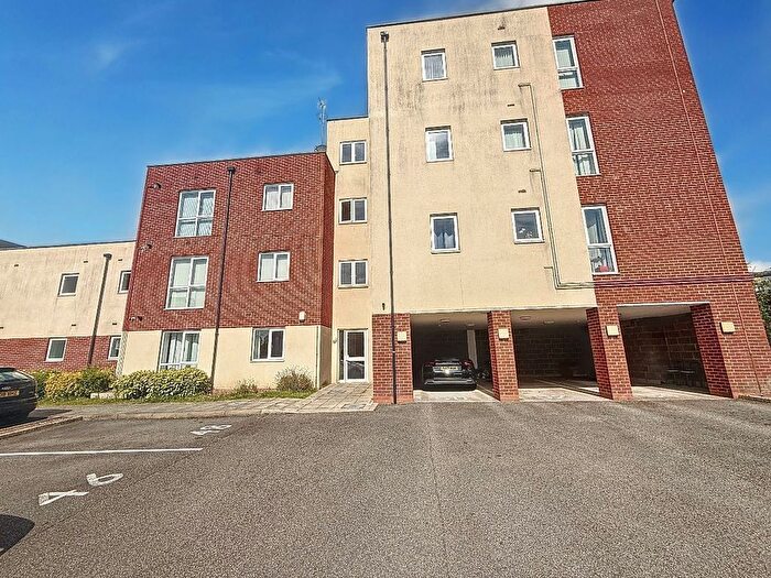 1 Bedroom Flat To Rent In Crownford Avenue, Hanley, Stoke-On-Trent, ST1