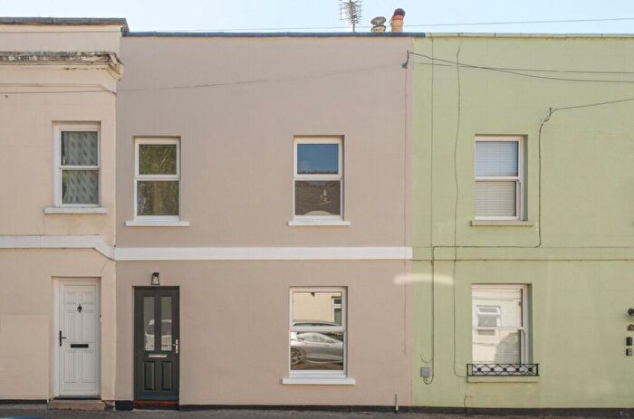 3 Bedroom Terraced House For Sale In Edward Street, Cheltenham, Gloucestershire, GL50