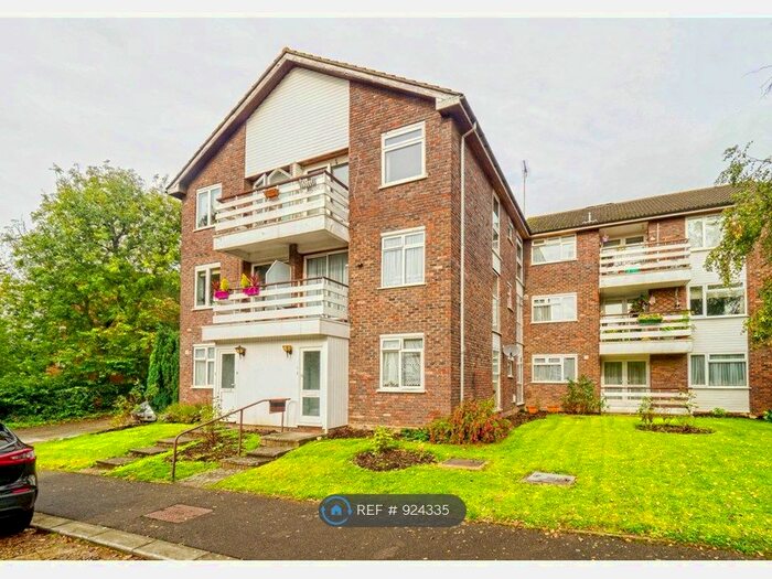 1 Bedroom Flat To Rent In Aran Drive, Stanmore, HA7