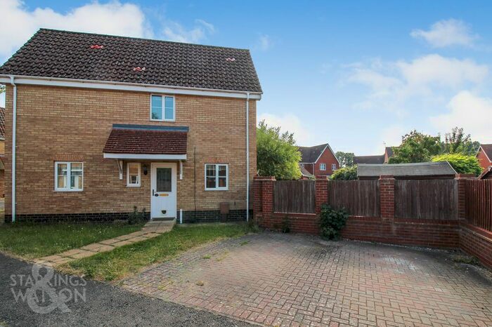 2 Bedroom Semi-Detached House To Rent In Old School Close, Norwich, NR5