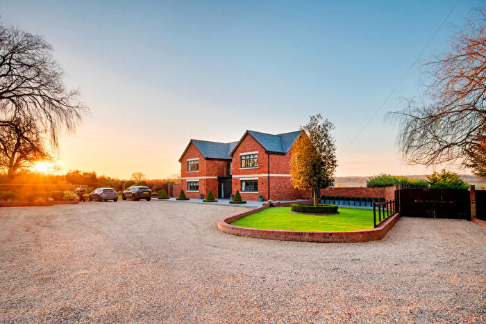 6 Bedroom Detached House For Sale In Coopersale Lane, Epping, CM16