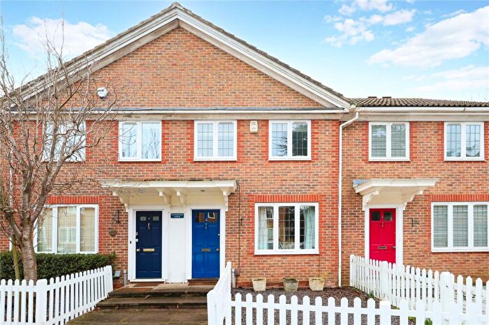 3 Bedroom Terraced House For Sale In Hungerford Lodge, Rosslyn Park, Weybridge, KT13