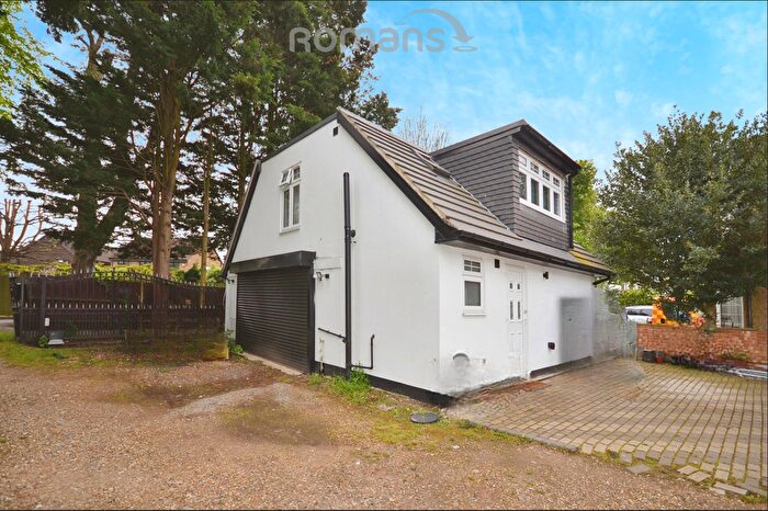 Studio To Rent In Langley Broom, Langley, SL3