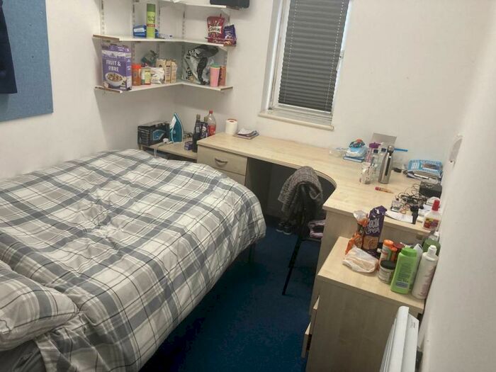 1 Bedroom Flat To Rent In Gwennyth House, Flat, Room, Gwennyth Street, Cathays, CF24