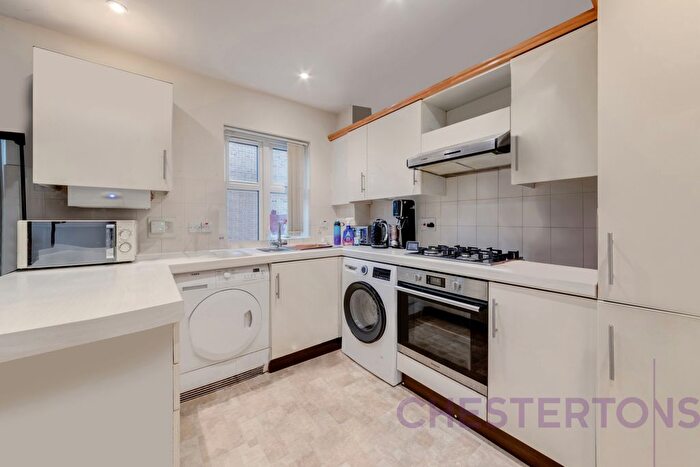 3 Bedroom Property To Rent In Arden Crescent, Millwall, E14