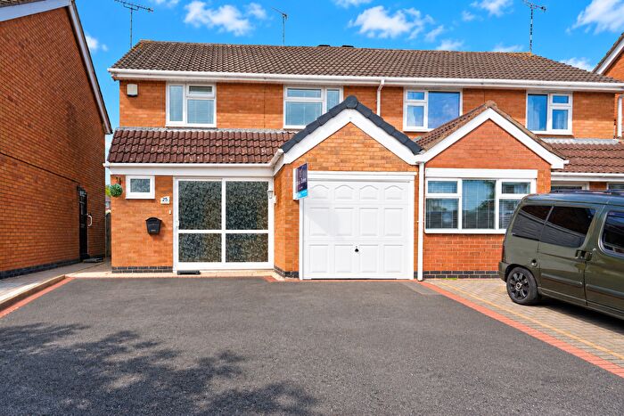 3 Bedroom Semi-Detached House For Sale In Alice Close, Bedworth, Warwickshire, CV12