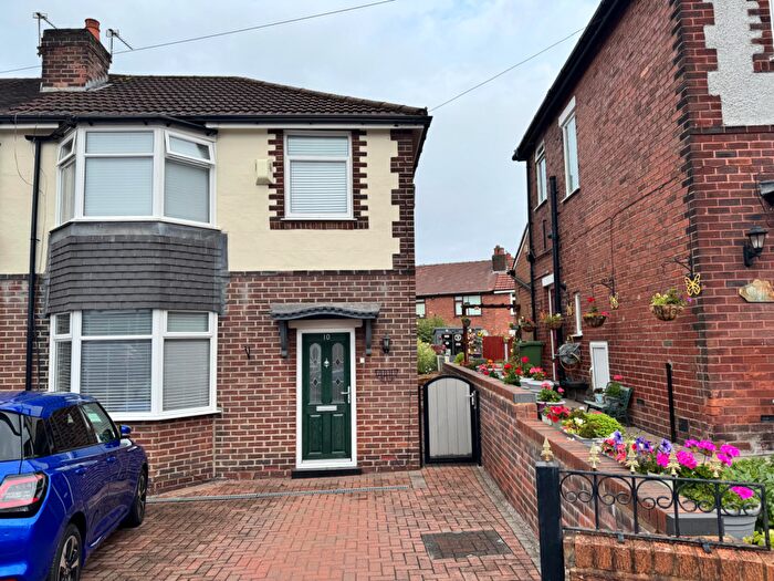 3 Bedroom Semi Detached House For Sale In Hart Avenue, Droylsden, M43