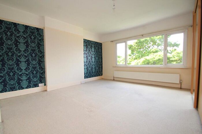 1 Bedroom Flat To Rent In Wood Lane, Chapel Allerton, Leeds, West Yorkshire, LS7
