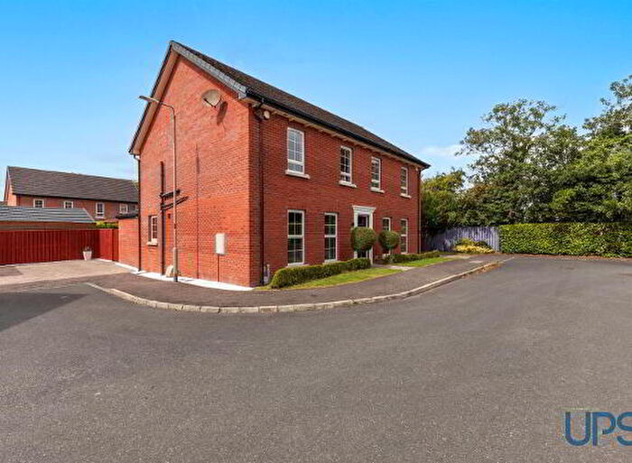 3 Bedroom Semi-Detached House For Sale In Meadow Way, Lisburn, BT28