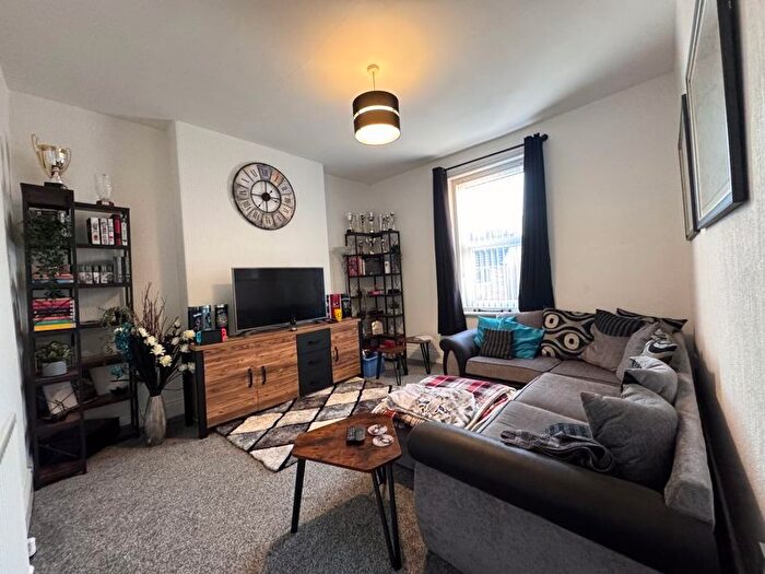 3 Bedroom Flat To Rent In Beech Street, Jarrow, NE32