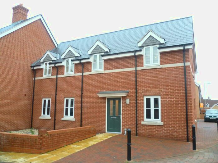 2 Bedroom Coach House To Rent In Parade Square, Colchester, CO2