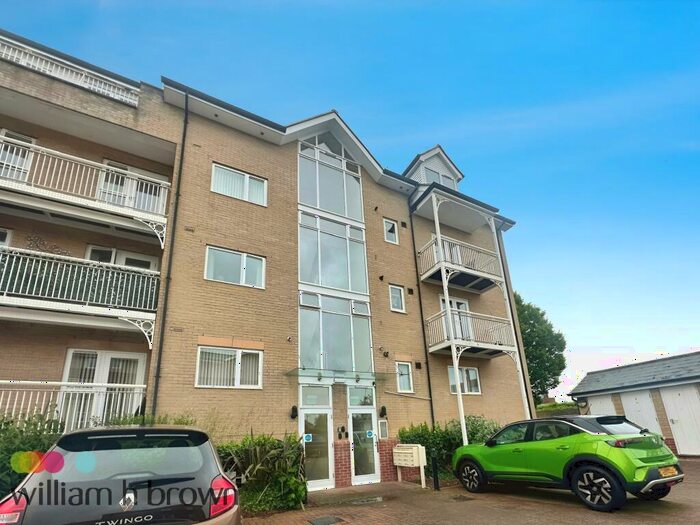 2 Bedroom Flat To Rent In Vista Road, Clacton-On-Sea, CO15