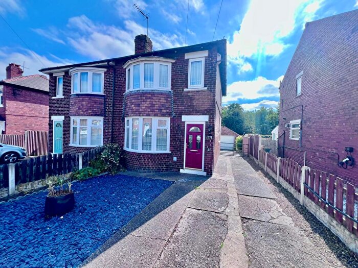3 Bedroom Semi-Detached House To Rent In Ingleborough Drive, Doncaster, DN5
