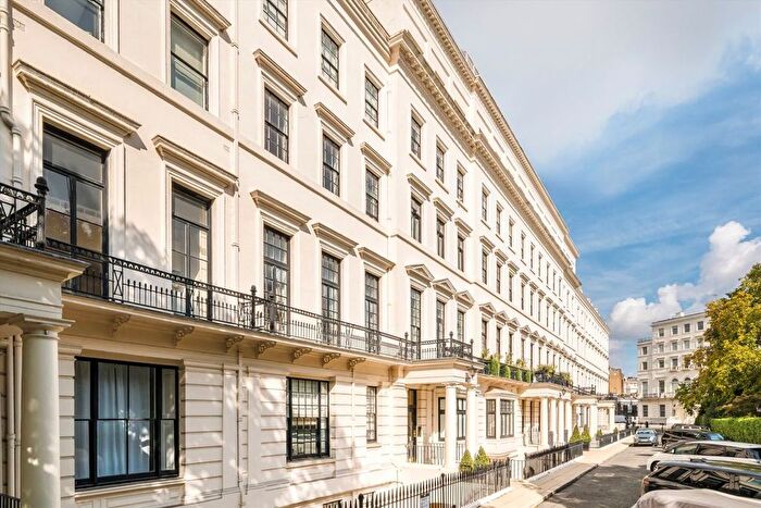 1 Bedroom Flat For Sale In Hyde Park Gardens, Hyde Park, W2