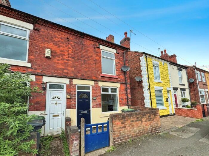 2 Bedroom End Of Terrace House To Rent In Lower Park Street, NG9