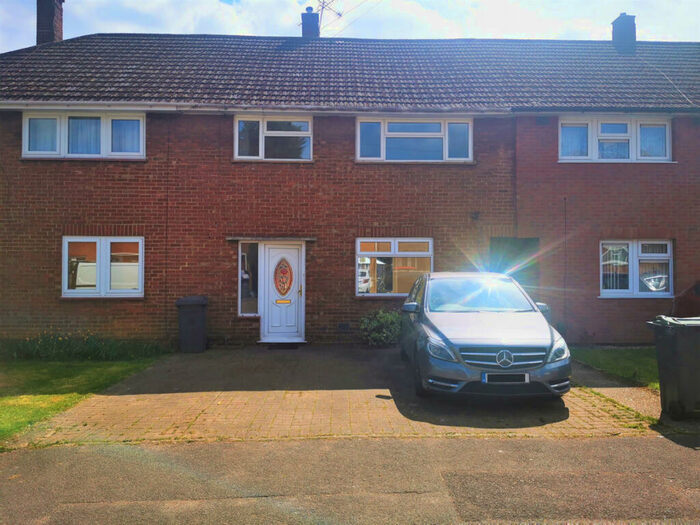 3 Bedroom Terraced House To Rent In Brickly, Luton, LU4