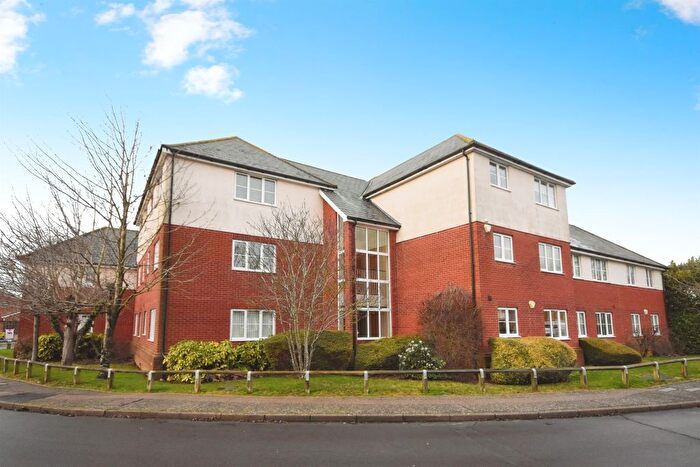 2 Bedroom Flat For Sale In Jeffreys Road, Cressing, Braintree, CM77