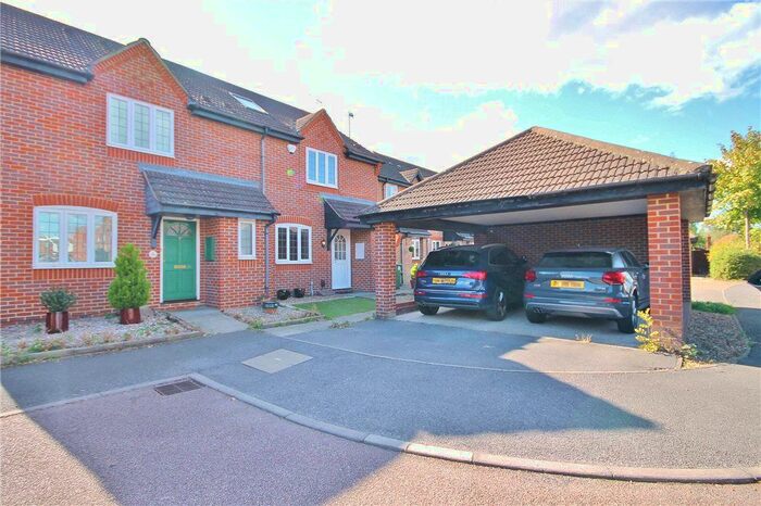4 Bedroom End Of Terrace House To Rent In Saddlebrook Park, Sunbury-On-Thames, Surrey, TW16