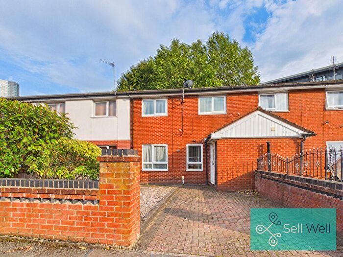 2 Bedroom Terraced House For Sale In Wodens Avenue, Salford, M5