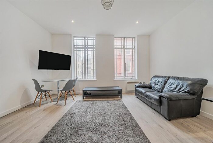 2 Bedroom Flat To Rent In Chatfield House, Marsh Street, Bristol, BS1