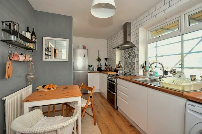 2 Bedroom Flat To Rent In Bolton Close, Bournemouth, BH6