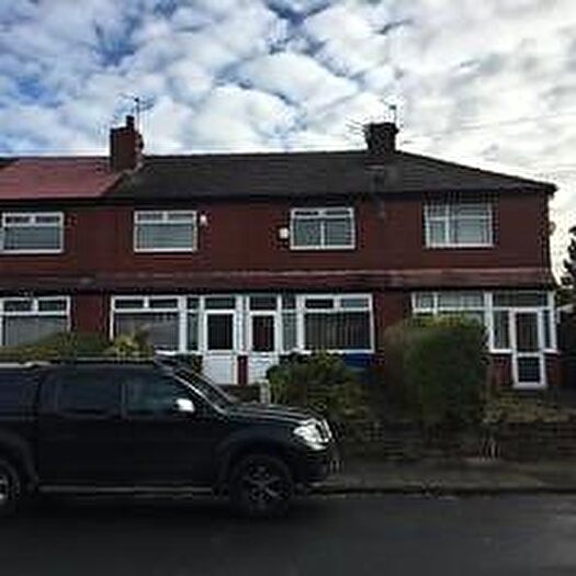 2 Bedroom Semi-Detached House To Rent In Eastcote Road, Stockport, SK5