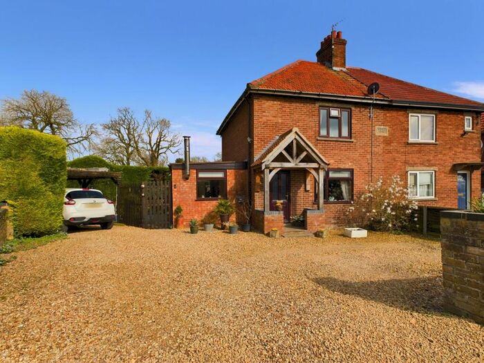 3 Bedroom Semi-Detached House For Sale In Coronation Avenue, Nordelph, Downham Market, PE38