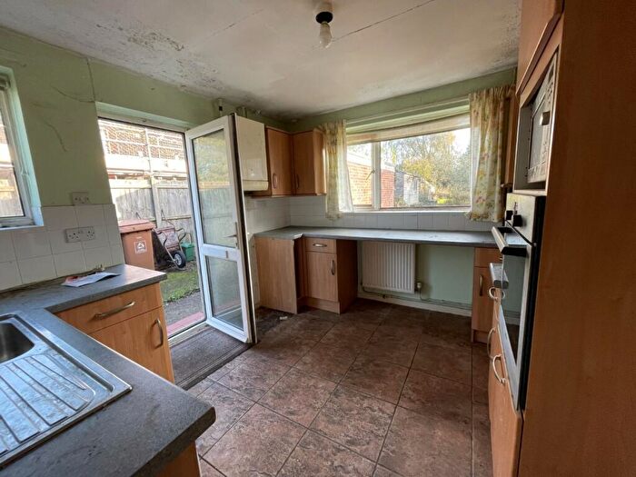 3 Bedroom Semi-Detached Bungalow For Sale In Lingwood Gardens, Lingwood, Norwich, Norfolk, NR13